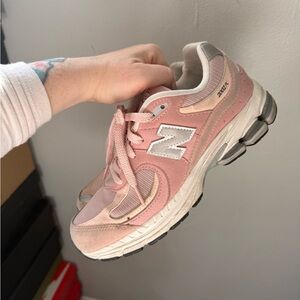 New Balance Pink